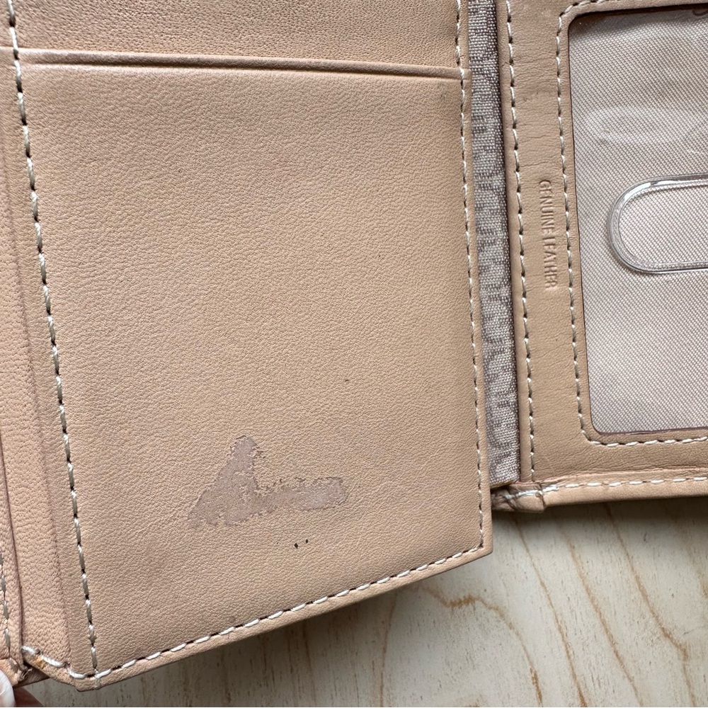 Fossil Multicolor Genuine Leather Wallet - Picture 6 of 8